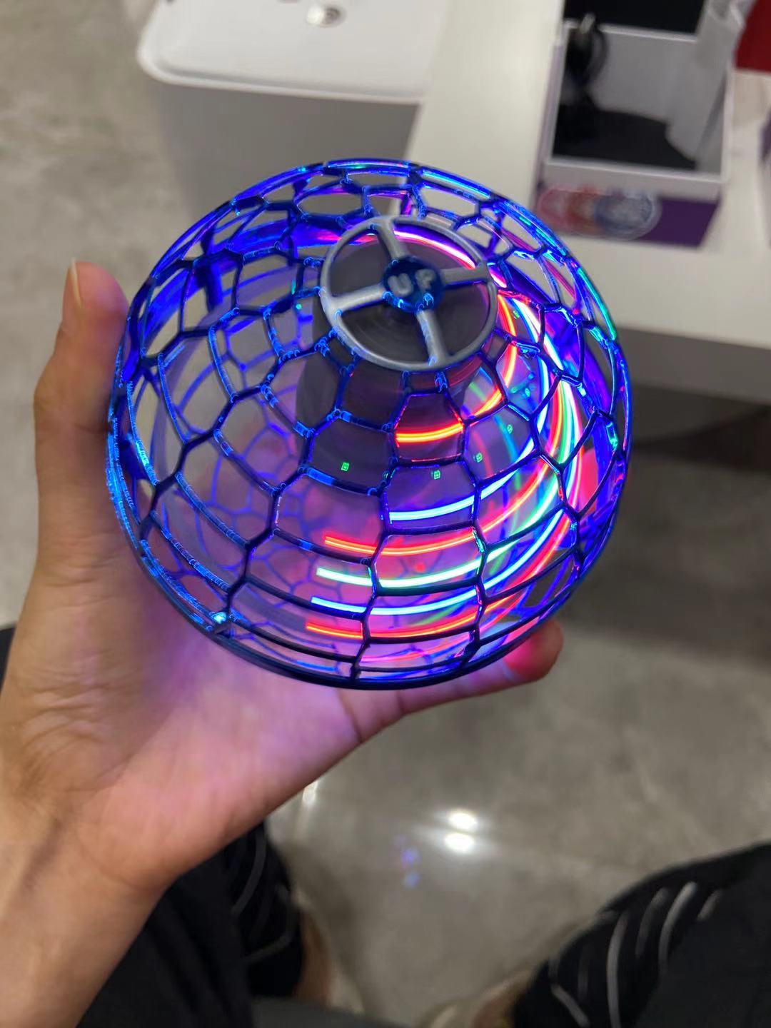 Flynova Pro Flying Ball Spinner Toy - Modern Lifestyle Shopping